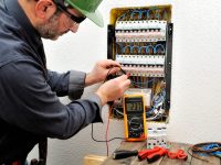 electrical-technician-test-power